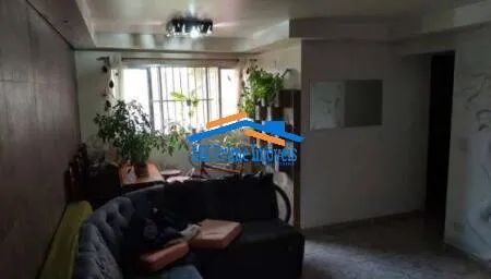 Apartamento com 2 Dormitórios - São Cristovão - Térreo.