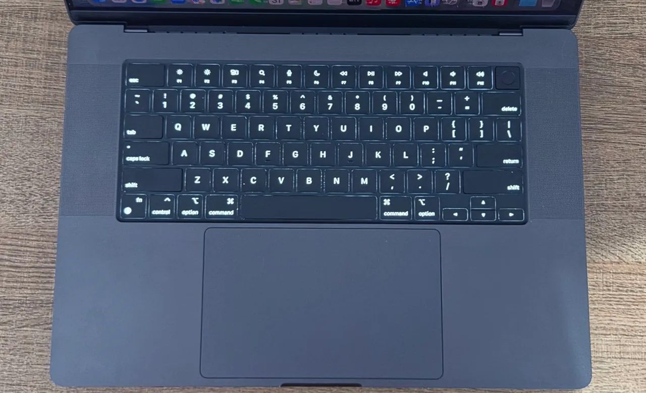 MacBook Pro 16