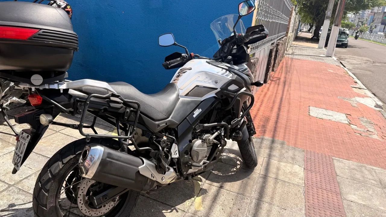 Suzuki V-strom DL650 - Foto 2