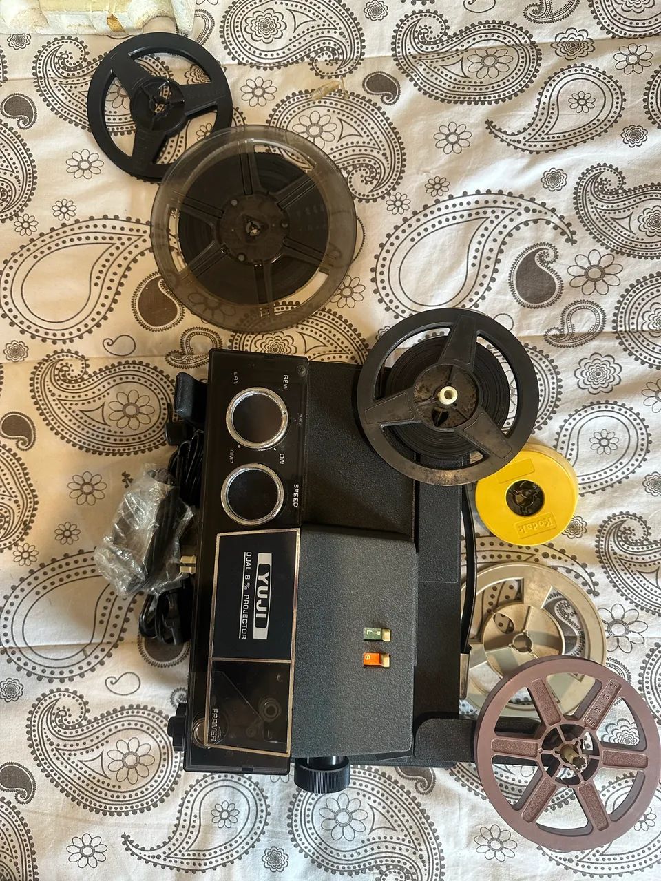 Projetor antigo 8mm YUJI - Foto 2