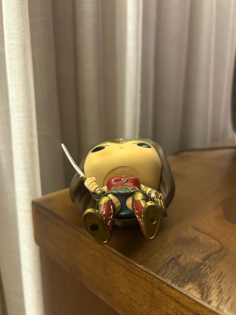 Boneco Colecionável Pop Mulher Maravilha - Foto 2