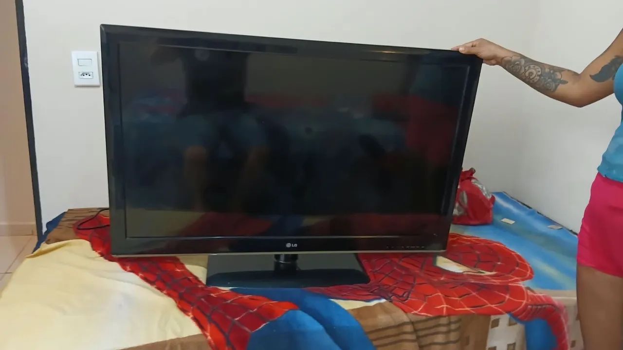 Vendo TV LG 42 polegadas  - Foto 3