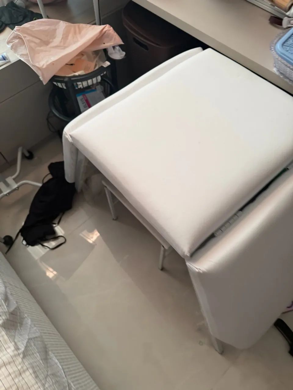 Vende se maca com escada e mocho - Foto 2