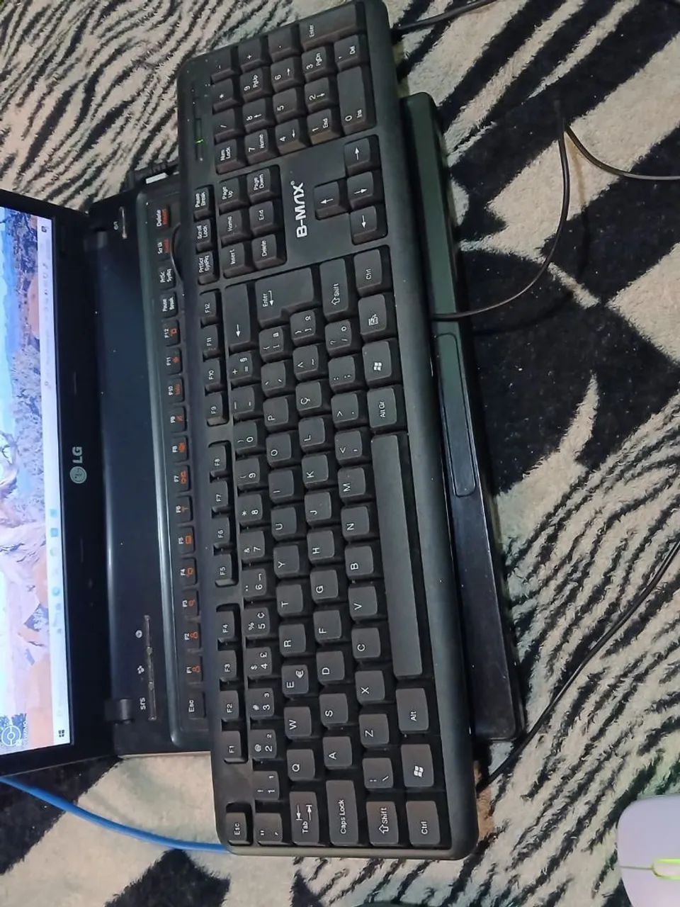 Notebook LG N460 + Teclado B-Max + Mouse Inova<br> - Foto 5