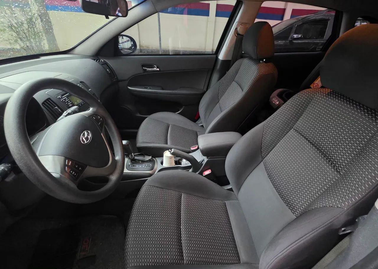 Hyundai i30 2.0 16V 145cv 5p Aut., foto 10 de 11