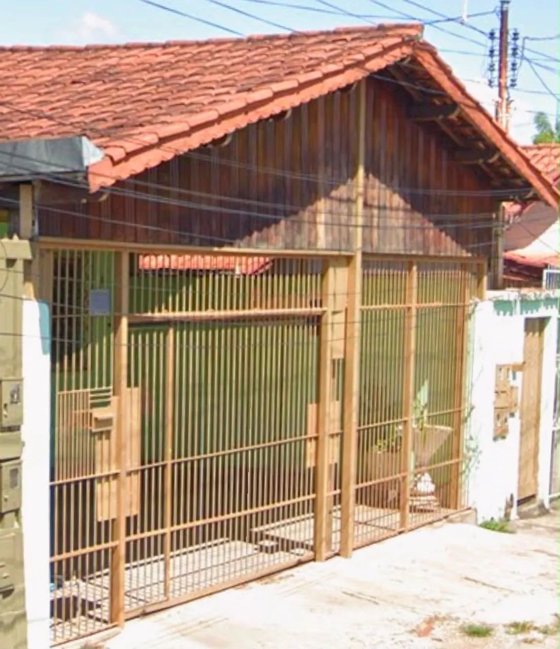 OPORTUNIDADE CASA COM BARRACÕES NO SETOR CAMPINAS 