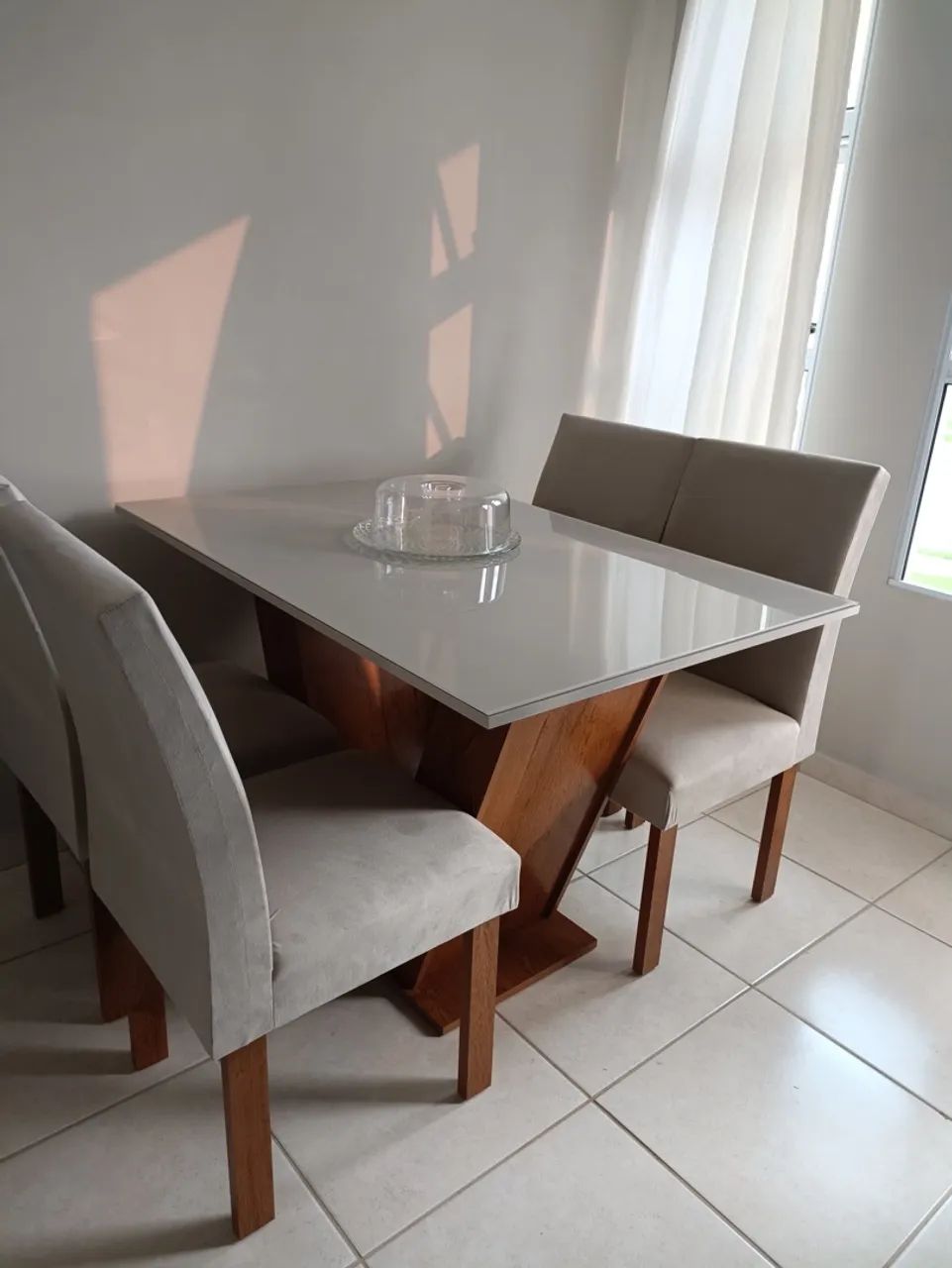 Mesa de vidro off white 4 lugares 