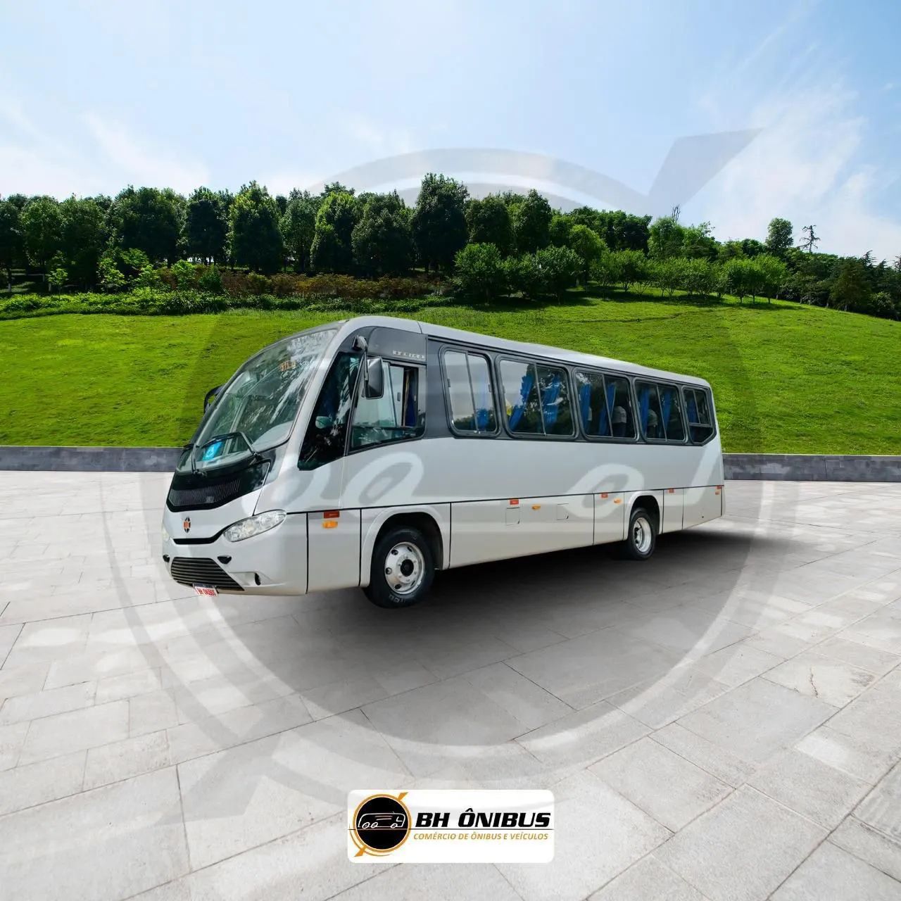 Micro ônibus janelado usado 