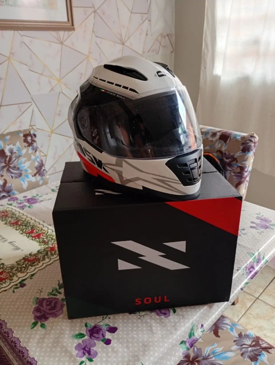 Capacete Norisk Gran pix Italy Tam.62 Semi novo  - Foto 2