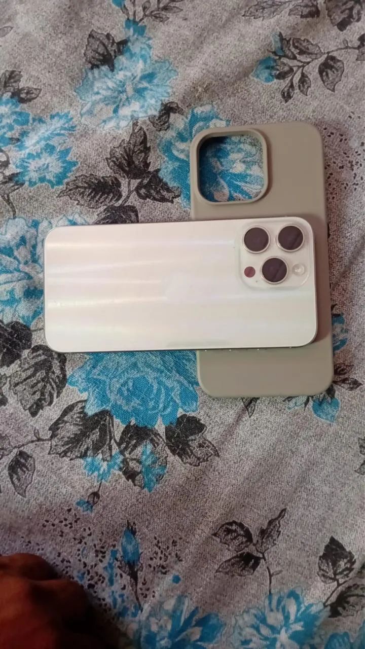 Iphone 15pro max  - Foto 4