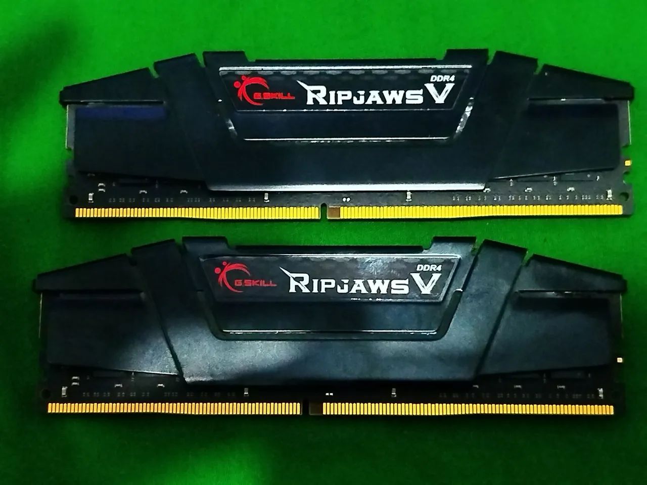 Memória ram DDR4 32gigas 16x2