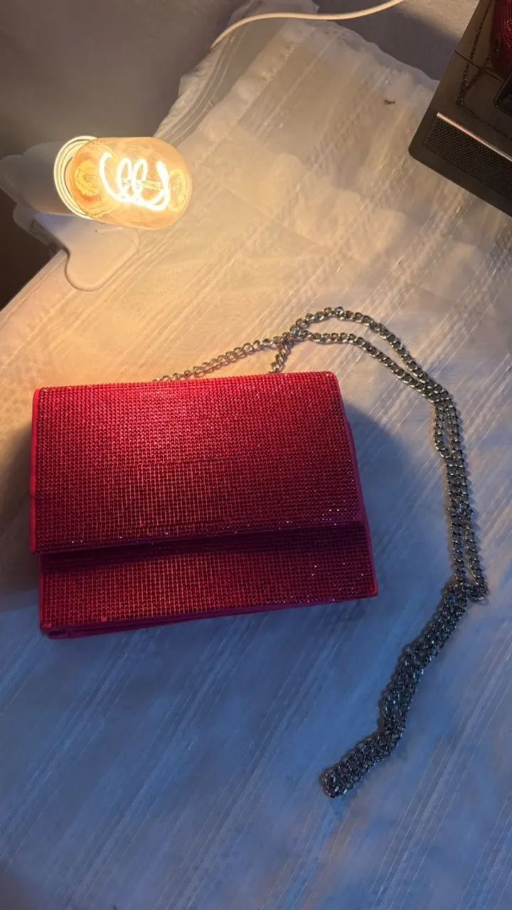 Bolsa Zara Rosa com Pedrarias e Alça de Corrente - Original - Foto 2