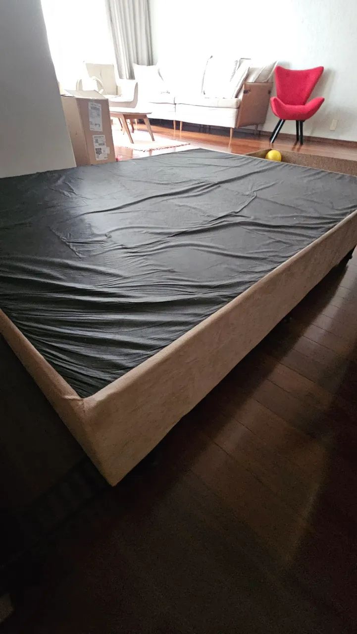 Doação de base e cabeceira de cama