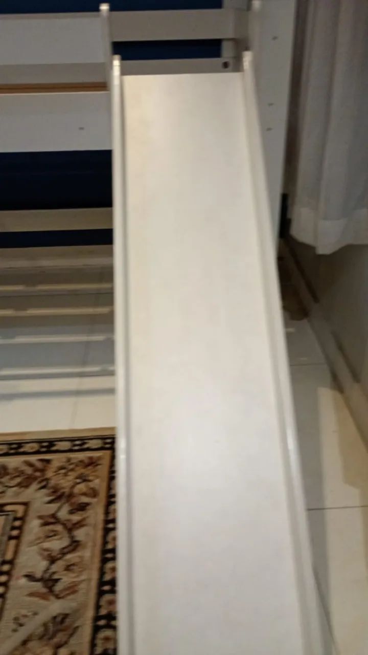 Cama Infantil Elevada com Escorregador Branco - Foto 5