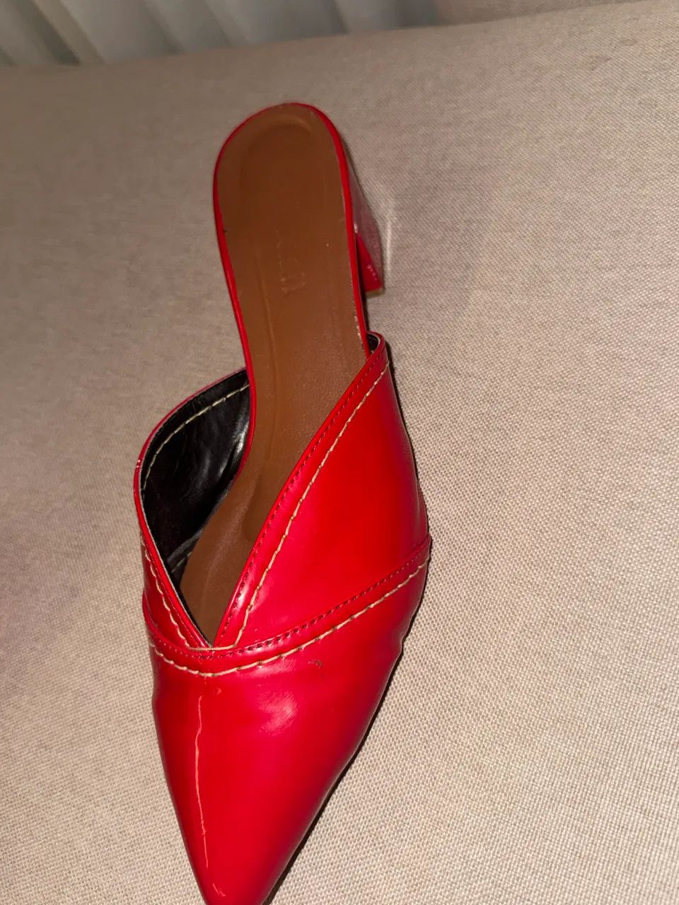 Tamanco vermelho  - Foto 2