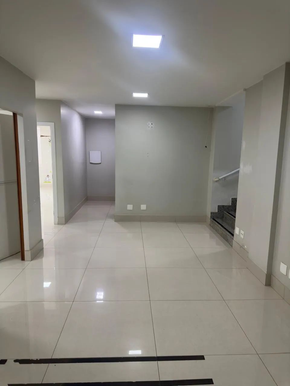 Aluga-se Conjunto de 5 salas comerciais com 219m2 no EDIFÍCIO PAES DE ANDRADE, SIA TRECHO  - Foto 4