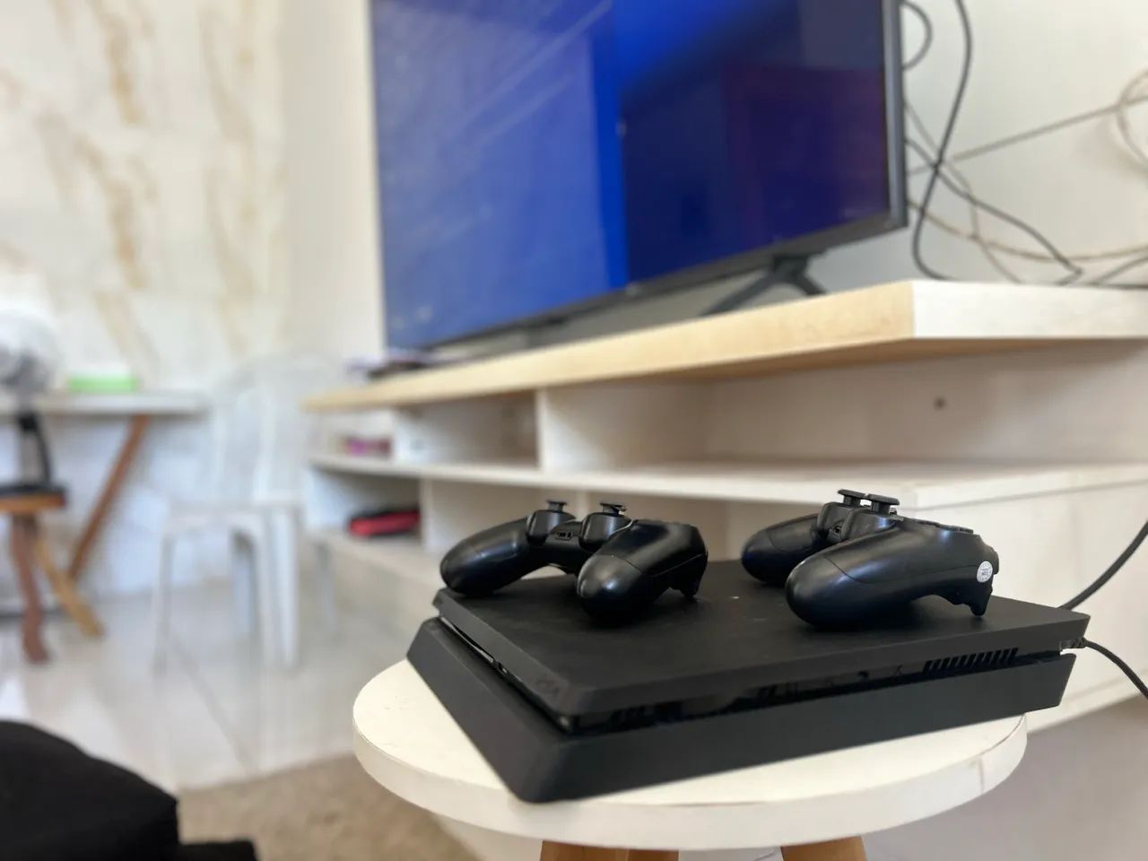 PS4 SLIM 2 CONTROLES NOVINHO - Foto 4