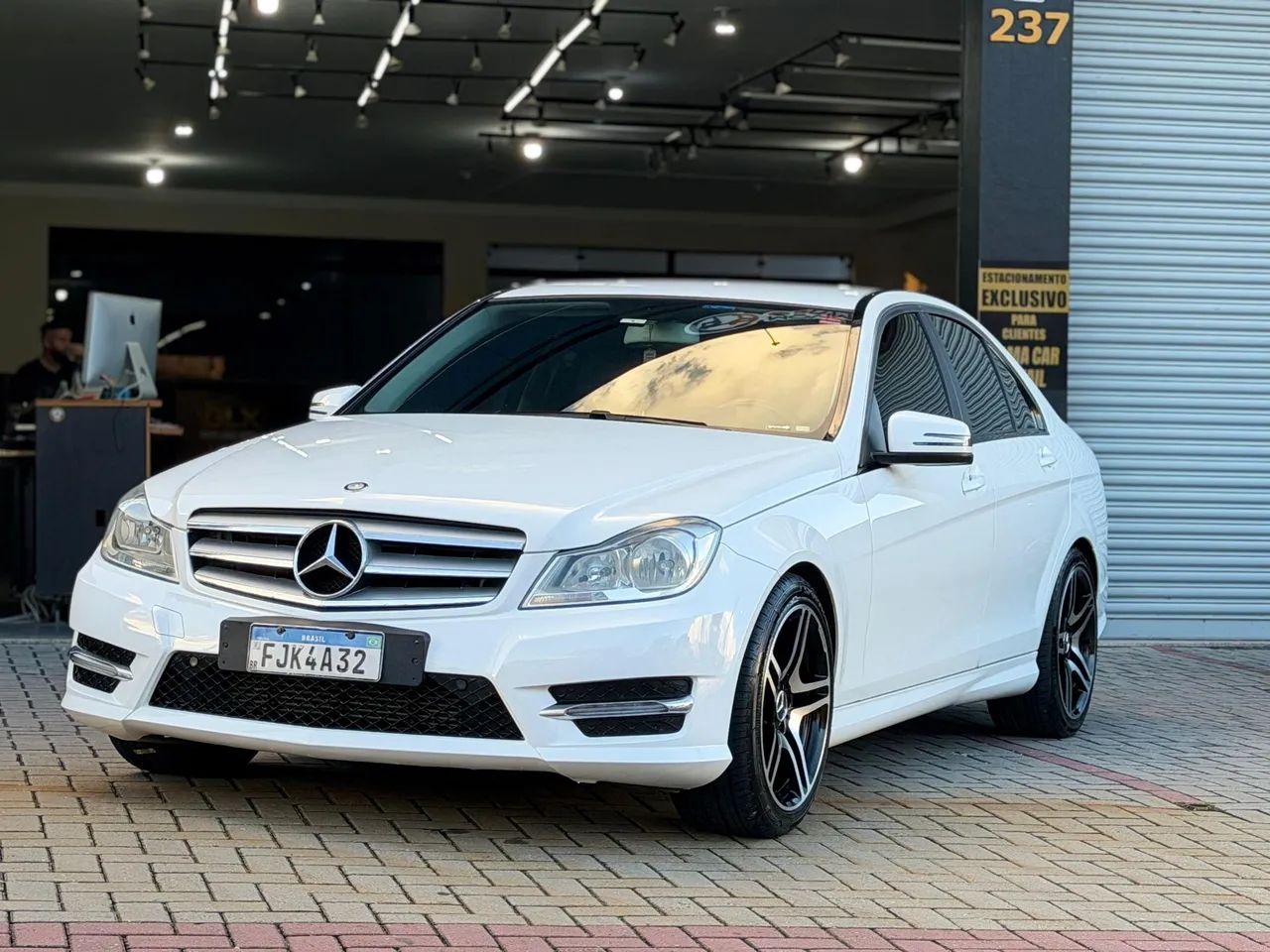 Mercedes-Benz C-180 2013