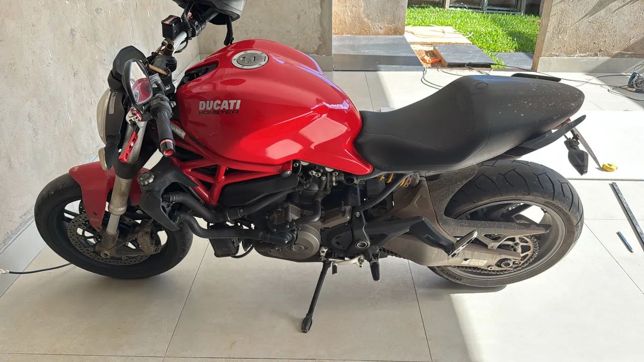 Ducati Monster 821 cc - Foto 3