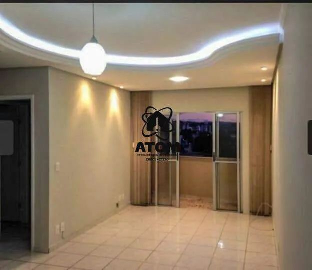 Apartamento com sacada à venda em Taubaté