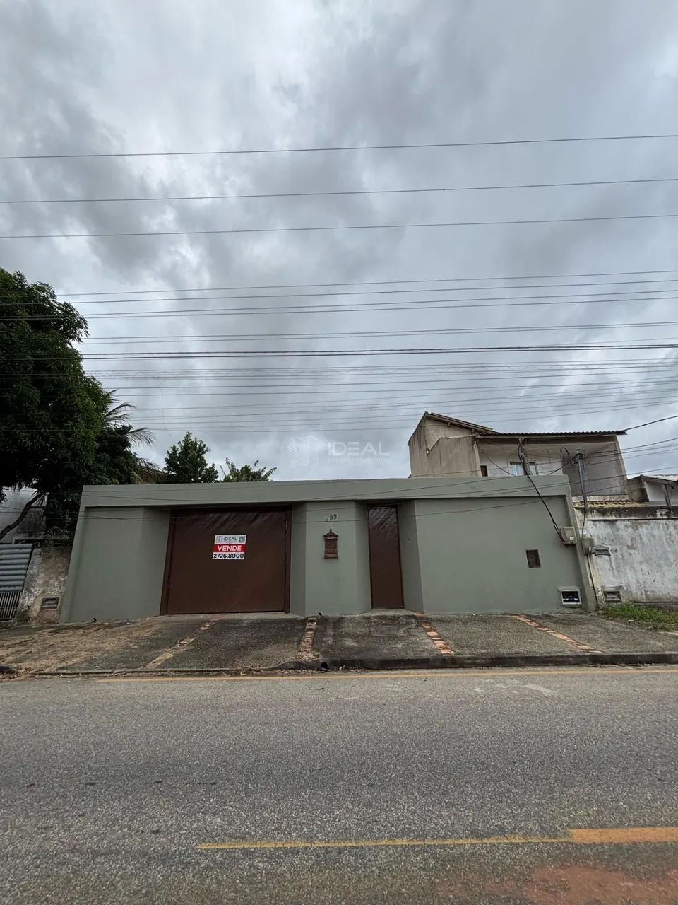 Espaçosa Casa de 5 Quartos com Amplas Comodidades - Foto 2