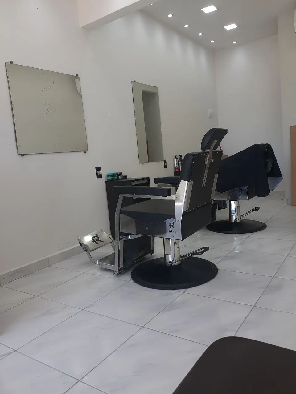 Aluga-se barbearia 