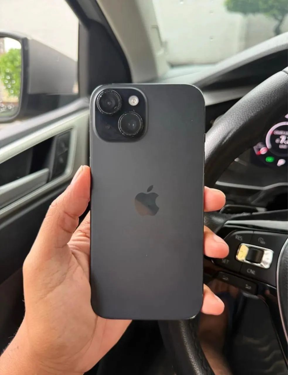 IPHONE 15 || 128 GIGAS || 81% saúde de bateria 