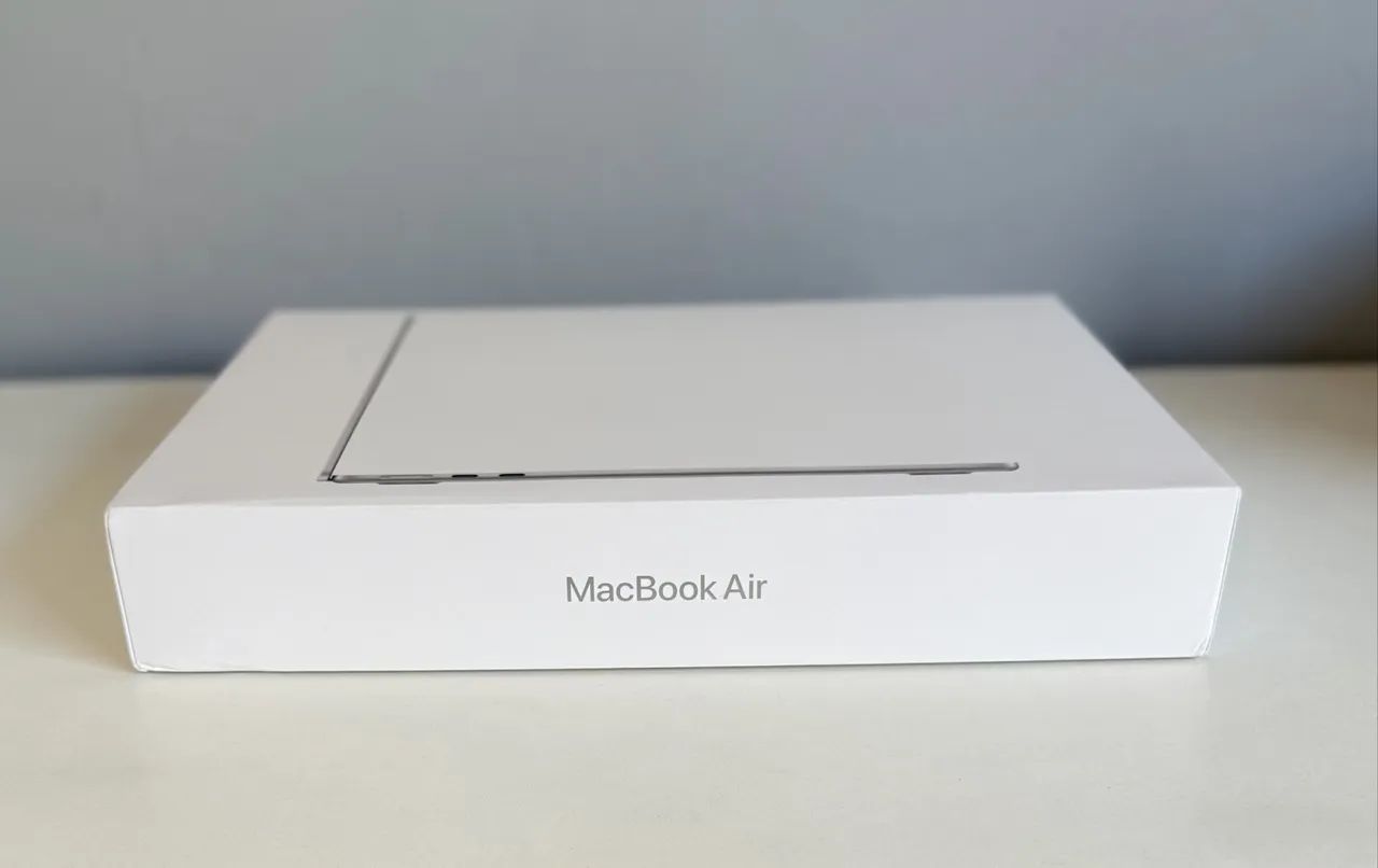MACBOOK AIR M5 512GB SILVER LACRADO GARANTIA APPLE - Notebooks