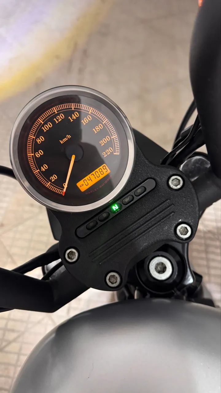 IRON 883 H-D - Foto 2