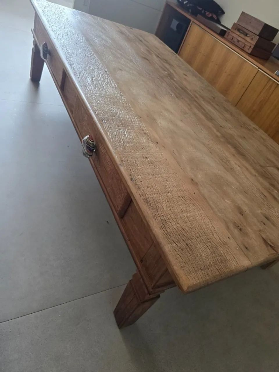 NOVA: Mesa de centro ampla super robusta, fabricada em madeira maciça - Foto 4