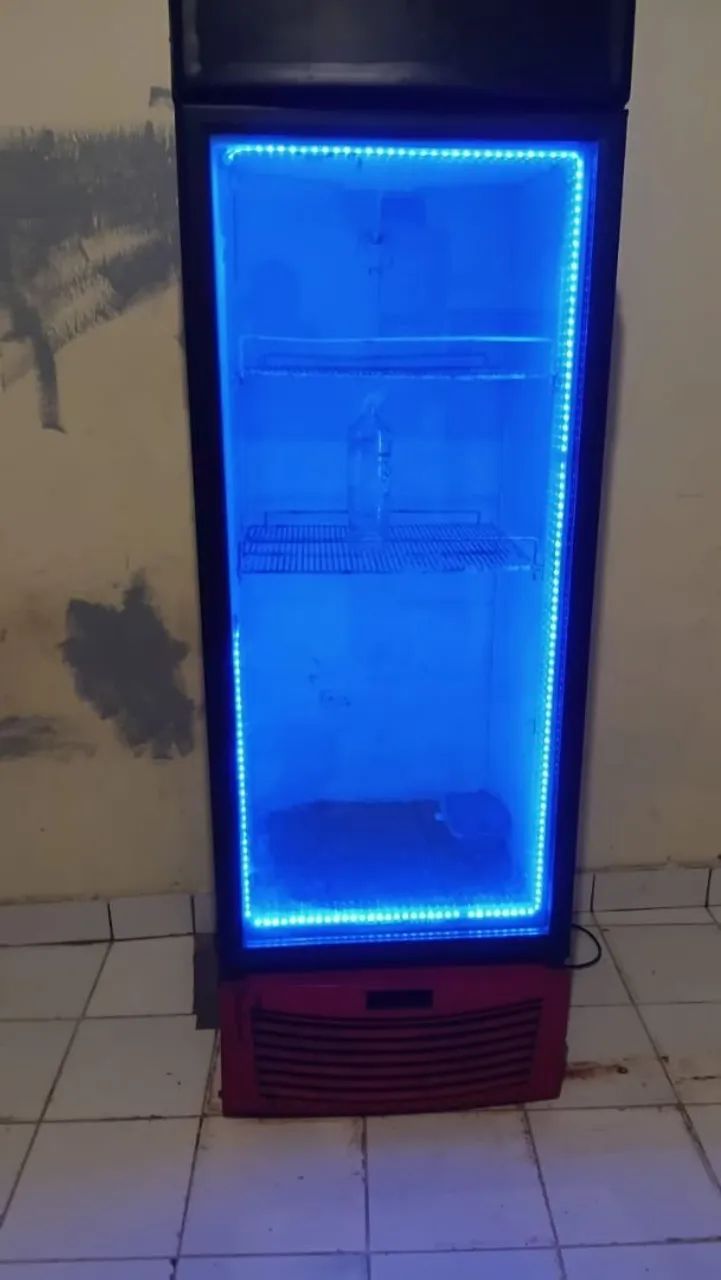 Freezer em bom estado de conservação