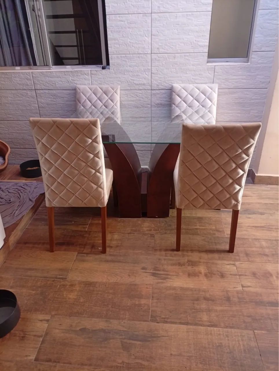 Wooden-Supported Table64962681695361120