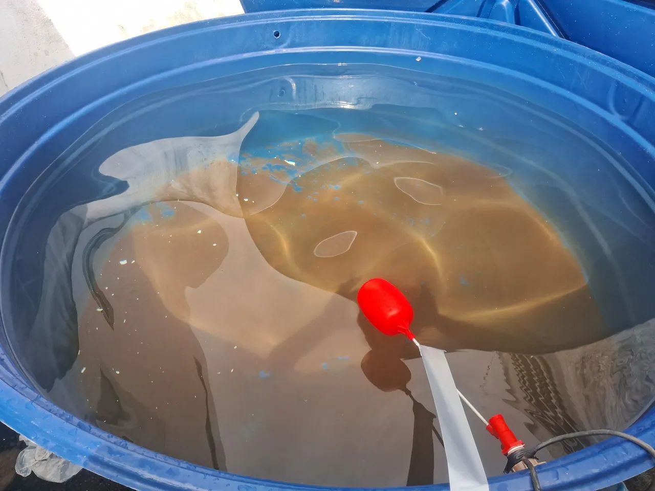 Trabalhamos com limpeza de caixa d'água 