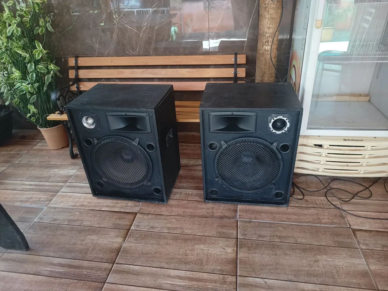 Caixas de som 3 vias 15 polegadas 300 w - Foto 4