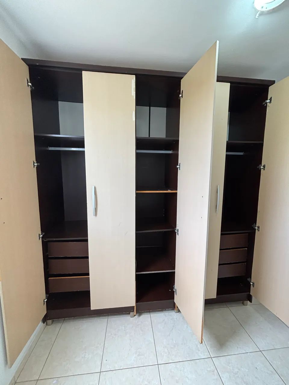 Guarda roupa 5 portas 100% MDF - Foto 3
