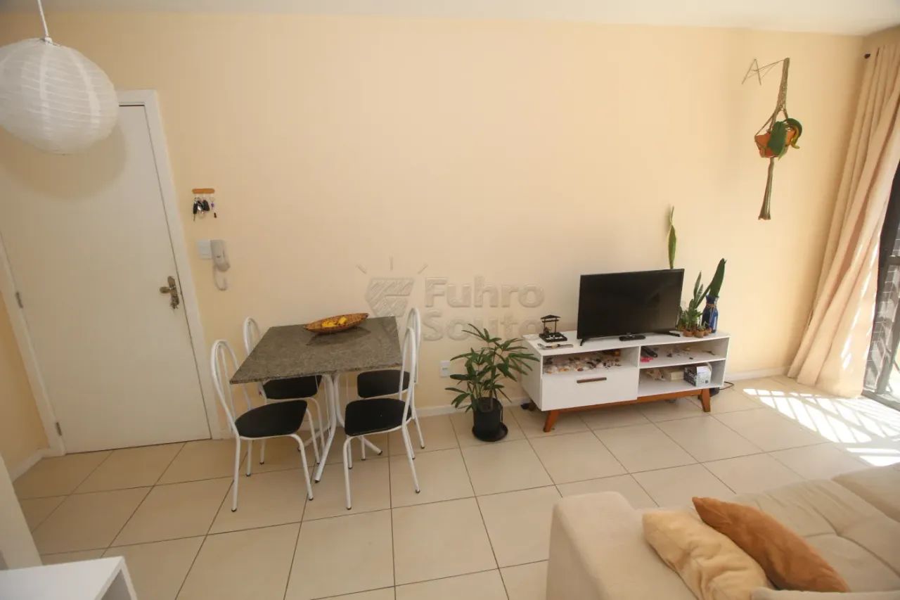 Apartamento com Terraço e Vaga Coberta - Próximo à UCPel e UFPel - Foto 5