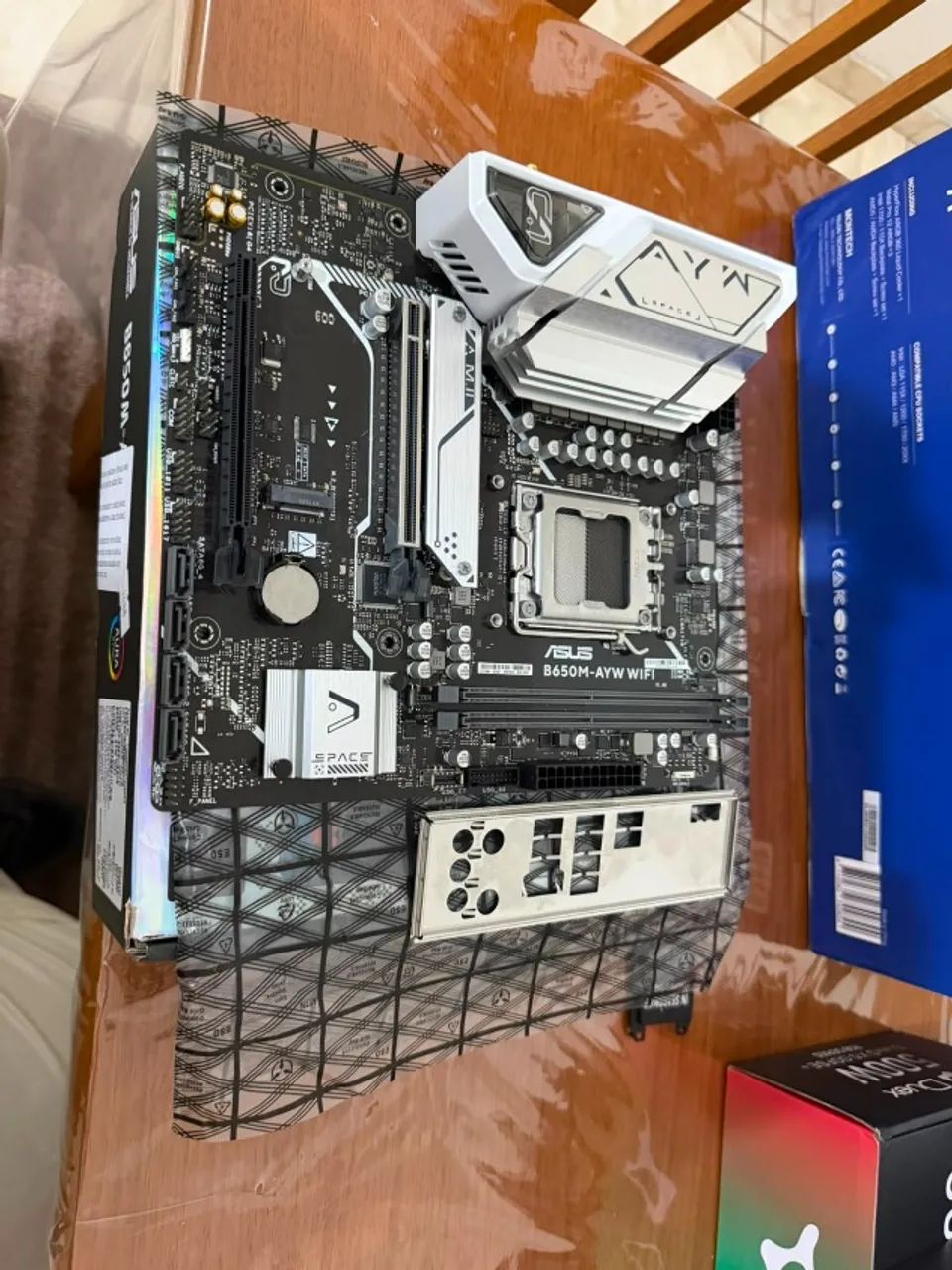 Placa Mãe Asus B650M AYW WI-FI