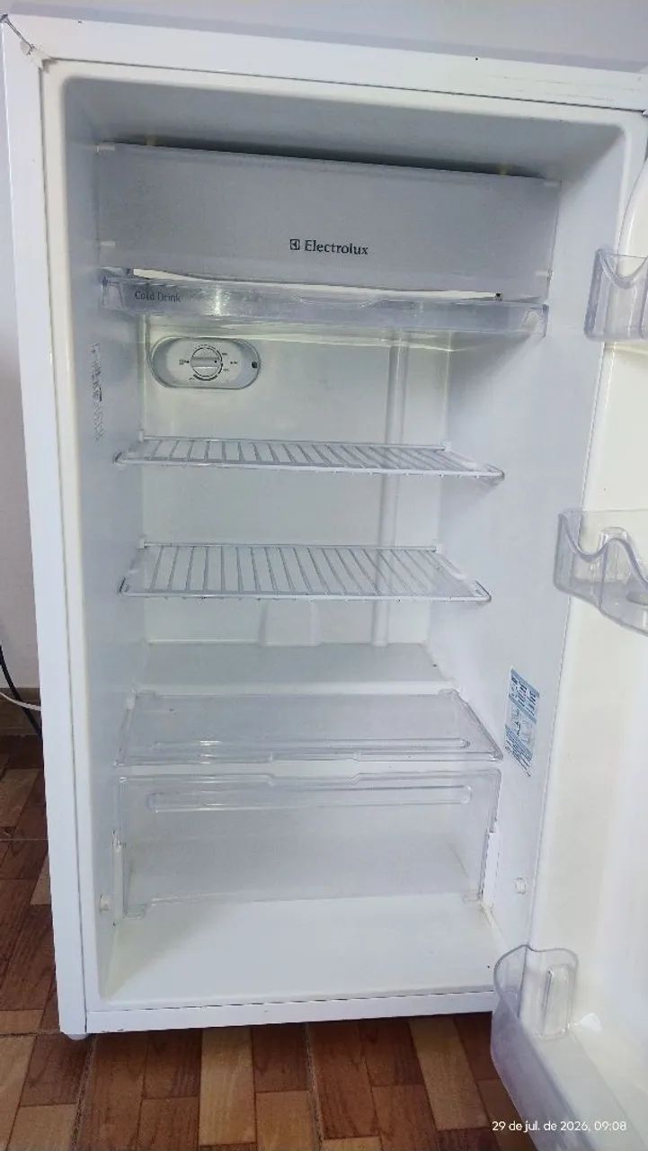 FRIGOBAR ELETROLUX 122L POUCO USADO - Foto 3