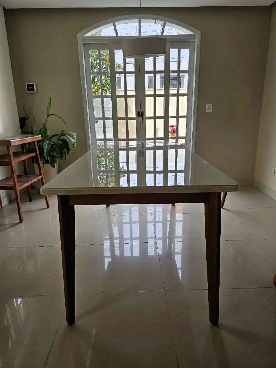 Mesa 6 lugares (madeira e tampo de vidro) - Foto 2