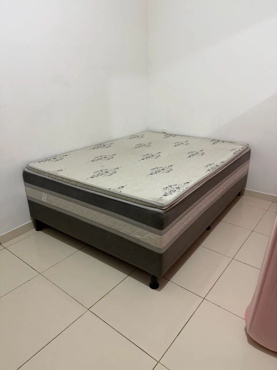 Cama box 