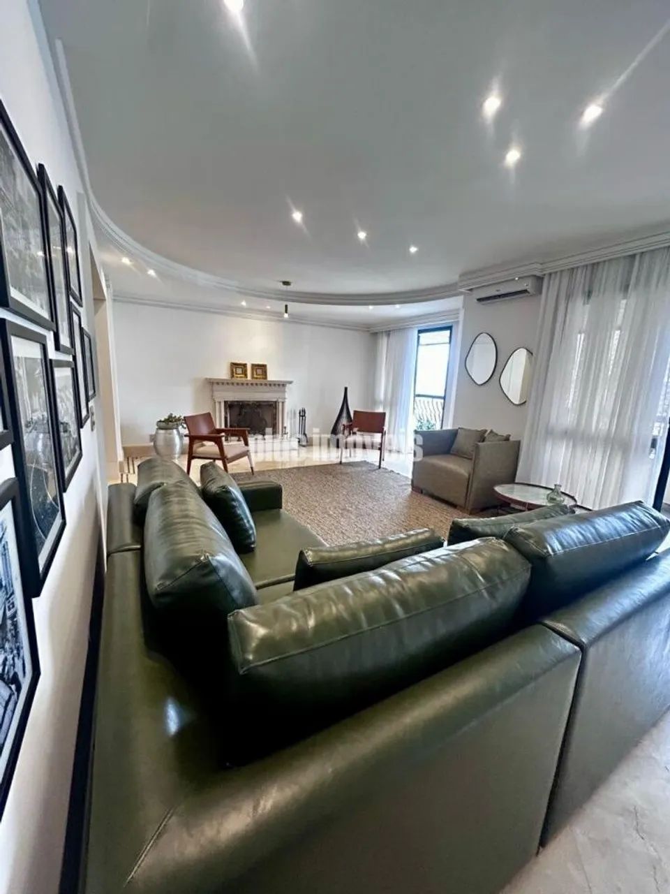 Apartamento com 156m², 4 quartos e 3 vagas MOBILIADO