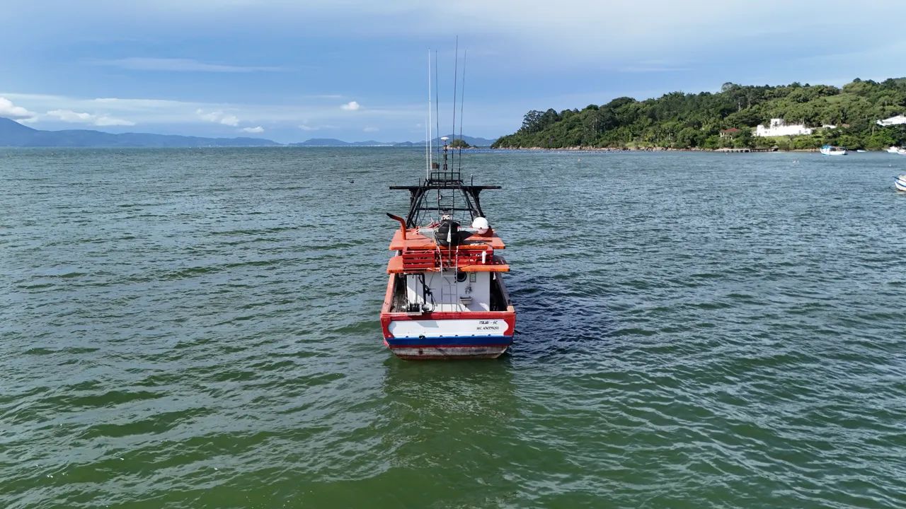 Barco de Pesca de Arrasto - Foto 2