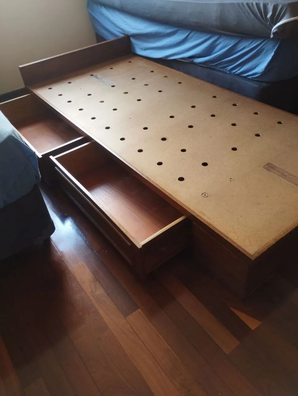 Cama de solteiro de madeira maciça  - Foto 3