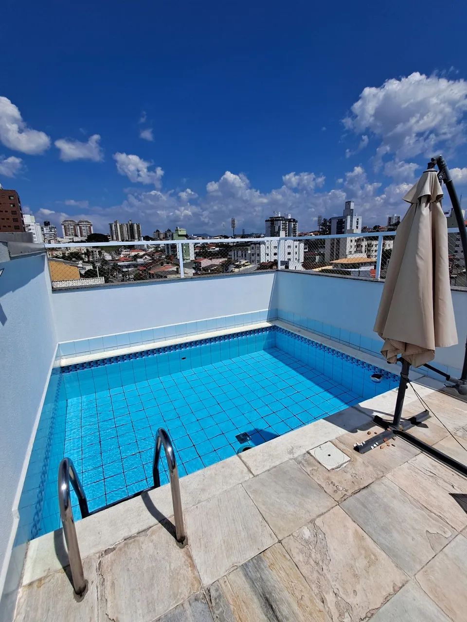Cobertura duplex no Estreito 