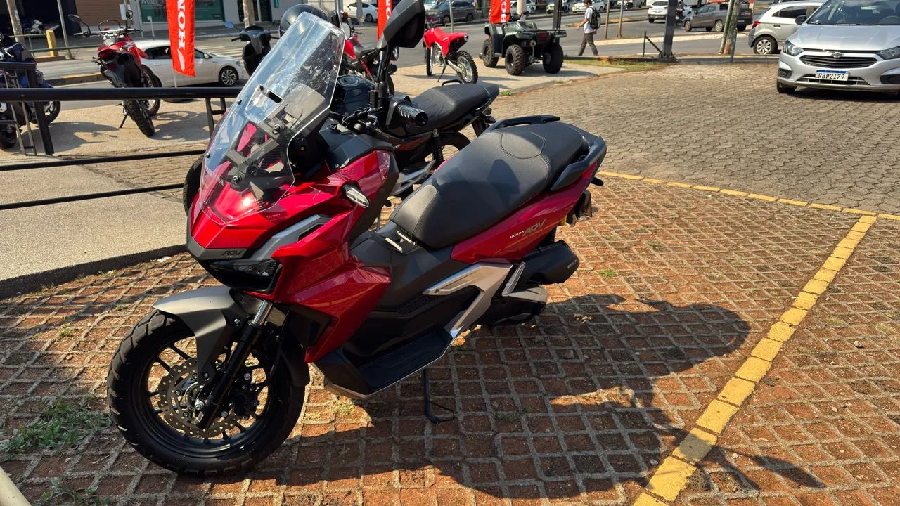 Honda adv 160 cilindrada  - Foto 3