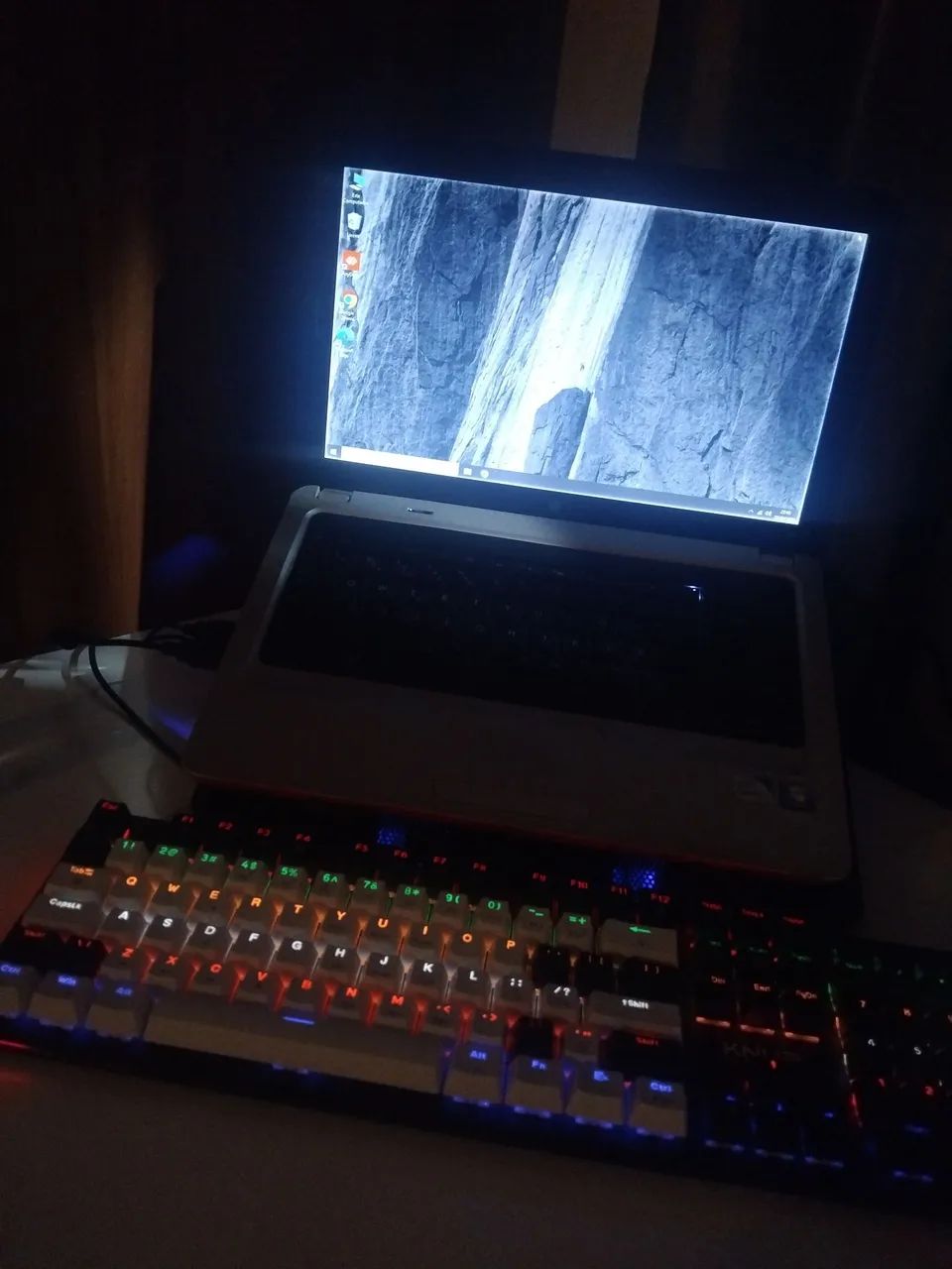 NOTEBOOK HP EM PERFEITO ESTADO CONSERVADO DDR3