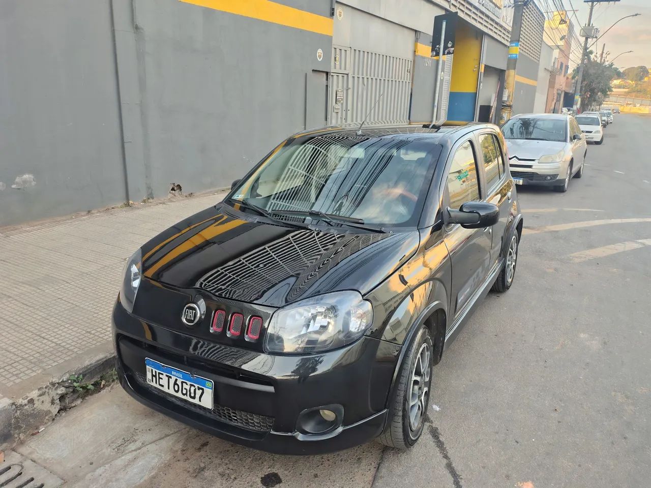 Fiat Uno Sporting 1.4 EVO Fire Flex 8V 4P 2012 - Foto 2