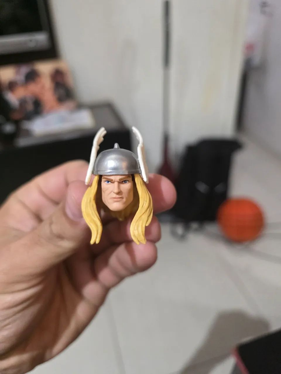 Thor marvel legends com cabeça extra - Foto 3
