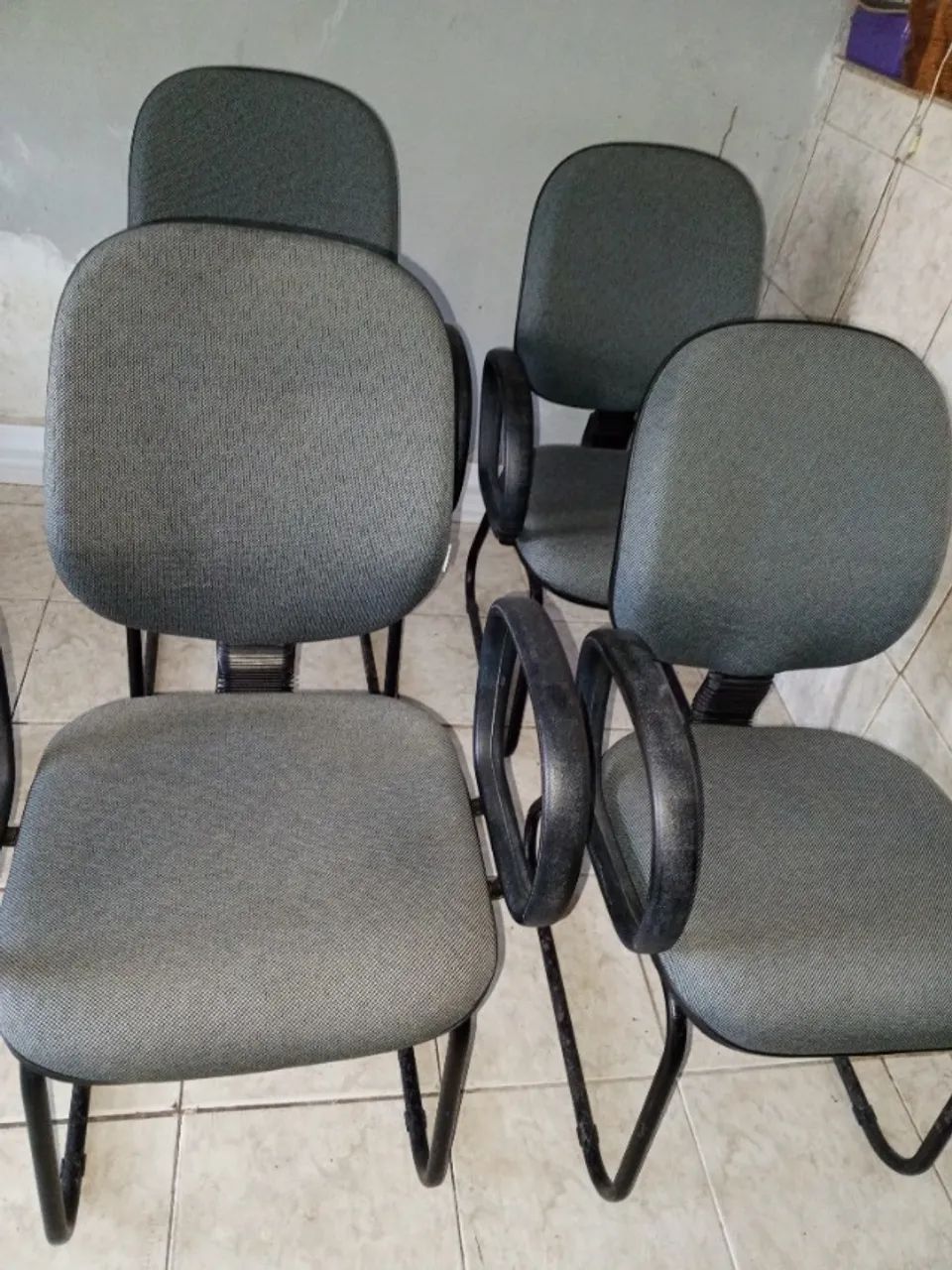 4 poltrona acolchoada pra escritório é igrejas 