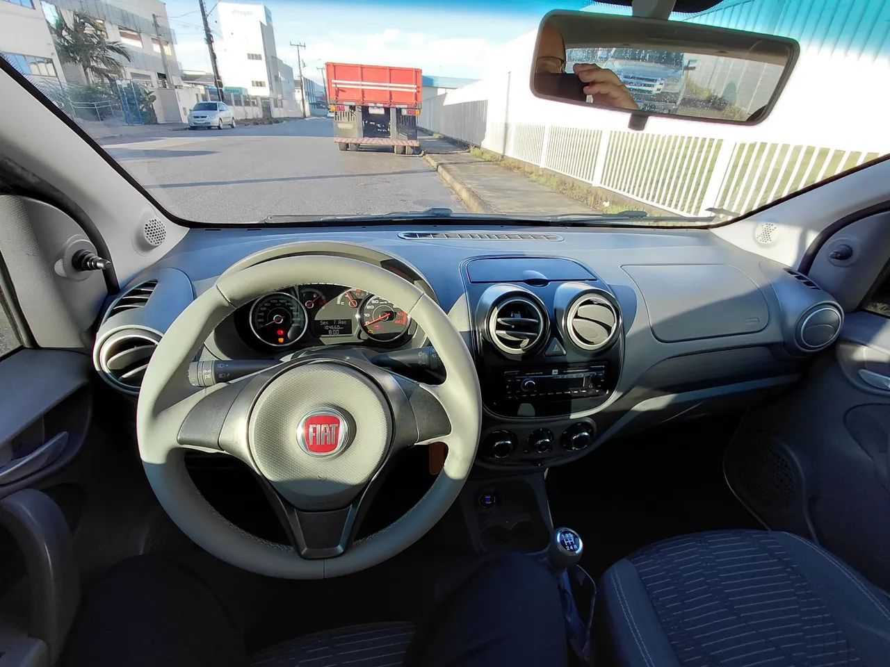 Fiat Palio Attractive 1.0 EVO Fire Flex 8V 5P 2016 - Foto 3